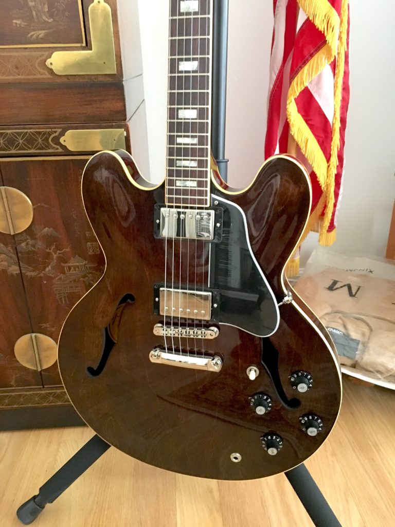 Gibson ES335 Walnut